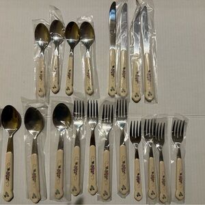 Pfaltzgraff Perennials Tea Rose Flatware 4 Place Setting 20 Piece Silverware New